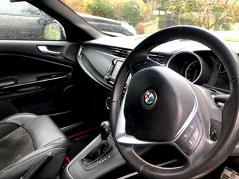 ALFA ROMEO GIULIETTA 2.0 JTDM-2 SPORTIVA NAV TCT 5d 175 BHP