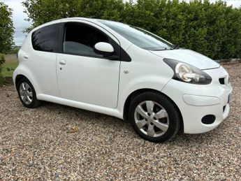 TOYOTA AYGO 1.0 VVT-i Go Hatchback 5dr Petrol Manual Euro 5 (67 ps)