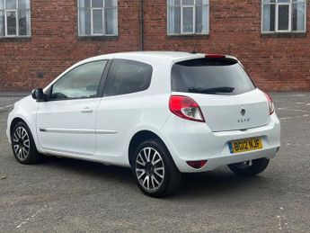 RENAULT CLIO 1.2 TCe GT Line TomTom Hatchback 3dr Petrol Manual Euro 5 (100 p