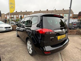 VAUXHALL ZAFIRA TOURER 1.4i Turbo SRi MPV 5dr Petrol Auto Euro 6 (140 ps)