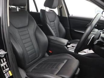 BMW 3 SERIES 2.0 330e 12kWh Sport Pro Touring 5dr Petrol Plug-in Hybrid Auto 