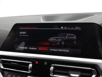 BMW 3 SERIES 2.0 330e 12kWh Sport Pro Touring 5dr Petrol Plug-in Hybrid Auto 