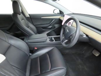 TESLA Model 3 Standard Range Plus Saloon 4dr Electric Auto RWD (241 bhp)