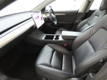 TESLA Model 3 Standard Range Plus Saloon 4dr Electric Auto RWD (241 bhp)