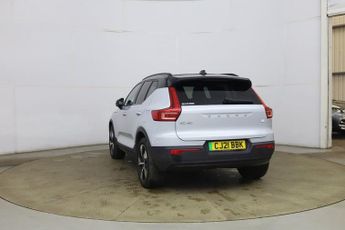 VOLVO XC40 Recharge Twin 78kWh SUV 5dr Electric Auto AWD (408 ps)