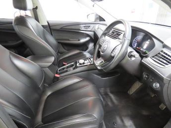 MG MG 5 61.1kWh Exclusive Long Range Estate 5dr Electric Auto (156 ps)