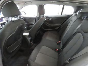 BMW 1 SERIES 1.5 118i SE Hatchback 5dr Petrol DCT Euro 6 (s/s) (136 ps)
