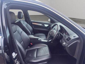 MERCEDES-BENZ C CLASS 3.0 C320 CDI V6 Sport Estate 5dr Diesel G-Tronic Euro 4 (224 ps)