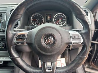 VOLKSWAGEN TIGUAN 2.0 TDI BlueMotion Tech R-Line Edition SUV 5dr Diesel DSG 4WD Eu