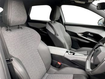 PEUGEOT 3008 1.2 Allure SUV 5dr Petrol Hybrid e-DSC6 Euro 6 (s/s) (136 ps)