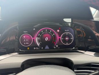 VOLKSWAGEN GOLF GTI 2.0 DSG
