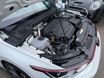 VOLKSWAGEN GOLF GTI 2.0 DSG