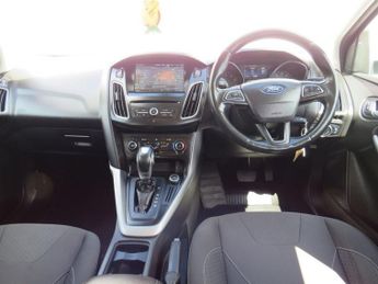 FORD FOCUS 1.6 Zetec Hatchback 5dr Petrol Powershift Euro 6 (125 ps)