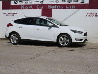 FORD FOCUS 1.6 Zetec Hatchback 5dr Petrol Powershift Euro 6 (125 ps)