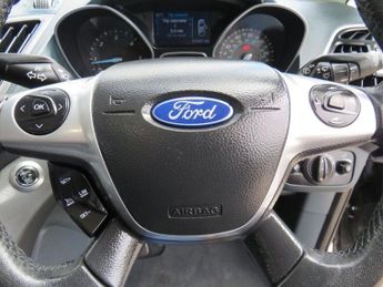 FORD GRAND C-MAX 1.6 TDCi Titanium MPV 5dr Diesel Manual Euro 5 (115 ps)
