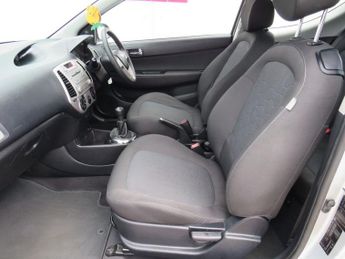 HYUNDAI I20 1.2 Classic Hatchback 3dr Petrol Manual Euro 5 (77 bhp)