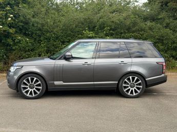 LAND ROVER RANGE ROVER 3.0 TD V6 Vogue SE SUV 5dr Diesel Auto 4WD Euro 6 (s/s) (258 ps)