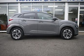 HYUNDAI KONA 64kWh Premium SUV 5dr Electric Auto (10.5kW Charger) (204 ps)