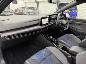 VOLKSWAGEN GOLF 2.0 TSI R Hatchback 5dr Petrol DSG 4Motion Euro 6 (s/s) (320 ps)