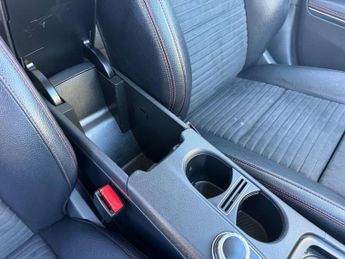 MERCEDES-BENZ CLA 1.6 CLA180 AMG Line Edition Coupe 4dr Petrol 7G-DCT Euro 6 (s/s)