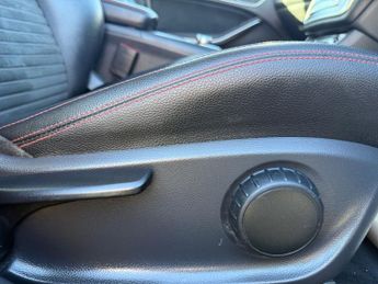 MERCEDES-BENZ CLA 1.6 CLA180 AMG Line Edition Coupe 4dr Petrol 7G-DCT Euro 6 (s/s)