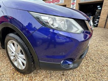 NISSAN QASHQAI 1.5 dCi Acenta SUV 5dr Diesel Manual 2WD Euro 6 (s/s) (110 ps)