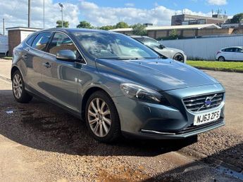 Volvo V40 1.6 D2 SE Lux Nav Hatchback 5dr Diesel Manual Euro 5 (s/s) (115 
