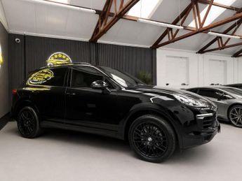 PORSCHE CAYENNE 3.0 TD V6 SUV 5dr Diesel TiptronicS 4WD Euro 6 (s/s) (262 ps)