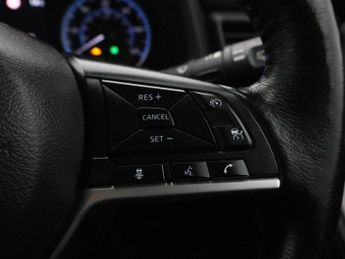 NISSAN LEAF 40kWh N-Connecta Hatchback 5dr Electric Auto (150 ps)