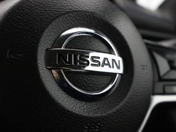 NISSAN LEAF 40kWh N-Connecta Hatchback 5dr Electric Auto (150 ps)