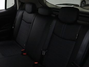 NISSAN LEAF 40kWh N-Connecta Hatchback 5dr Electric Auto (150 ps)