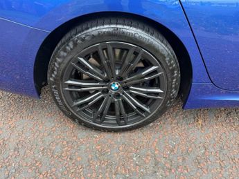 BMW 3 SERIES 3.0 330d M Sport Saloon 4dr Diesel Auto xDrive Euro 6 (s/s) (265
