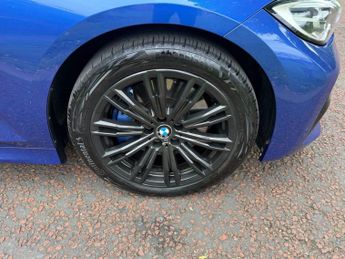 BMW 3 SERIES 3.0 330d M Sport Saloon 4dr Diesel Auto xDrive Euro 6 (s/s) (265