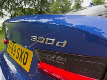 BMW 3 SERIES 3.0 330d M Sport Saloon 4dr Diesel Auto xDrive Euro 6 (s/s) (265