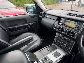 LAND ROVER RANGE ROVER 4.4 TD V8 Westminster SUV 5dr Diesel Auto 4WD Euro 5 (313 bhp)-1