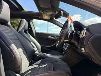 MERCEDES-BENZ GLA220 2.1 GLA220d AMG Line (Premium Plus) SUV 5dr Diesel 7G-DCT 4MATIC