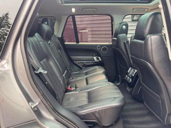 LAND ROVER RANGE ROVER 3.0 TD V6 Vogue SUV 5dr Diesel Auto 4WD Euro 6 (s/s) (258 ps)