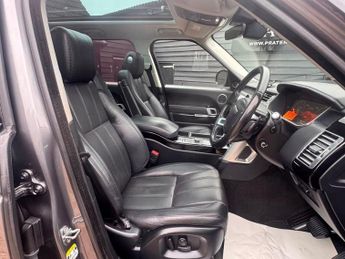 LAND ROVER RANGE ROVER 3.0 TD V6 Vogue SUV 5dr Diesel Auto 4WD Euro 6 (s/s) (258 ps)