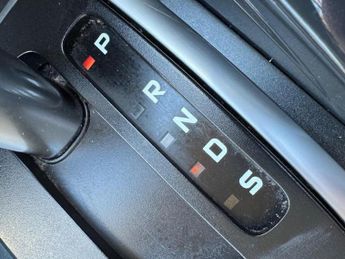 FORD ECOSPORT 1.5 Zetec SUV 5dr Petrol Powershift 2WD Euro 5 (112 ps)