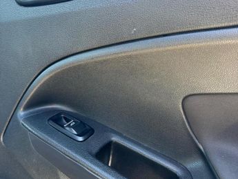 FORD ECOSPORT 1.5 Zetec SUV 5dr Petrol Powershift 2WD Euro 5 (112 ps)