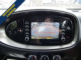 TOYOTA AYGO X 1.0 VVT-i Pure Hatchback 5dr Petrol x-shift Euro 6 (s/s) (72 ps)