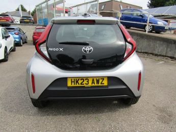 TOYOTA AYGO X 1.0 VVT-i Pure Hatchback 5dr Petrol x-shift Euro 6 (s/s) (72 ps)