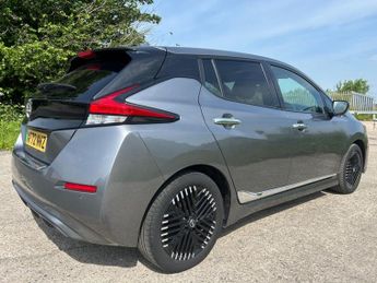 NISSAN LEAF 39kWh N-Connecta Hatchback 5dr Electric Auto (150 ps)