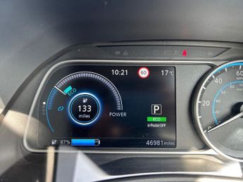 NISSAN LEAF 39kWh N-Connecta Hatchback 5dr Electric Auto (150 ps)
