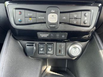 NISSAN LEAF 39kWh N-Connecta Hatchback 5dr Electric Auto (150 ps)