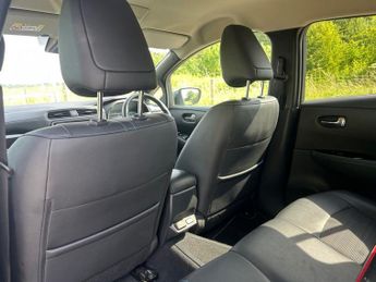 NISSAN LEAF 39kWh N-Connecta Hatchback 5dr Electric Auto (150 ps)