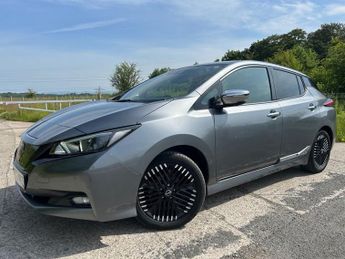 NISSAN LEAF 39kWh N-Connecta Hatchback 5dr Electric Auto (150 ps)