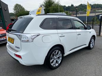 MITSUBISHI OUTLANDER 2.0h 12kWh GX3h SUV 5dr Petrol Plug-in Hybrid CVT 4WD Euro 5 (s/