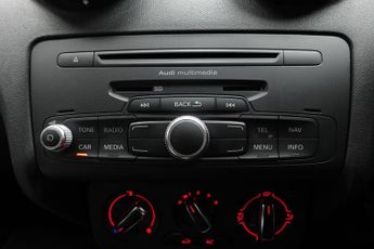 AUDI A1 1.4 TFSI S line Hatchback 3dr Petrol S Tronic Euro 5 (s/s) (122 