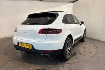 PORSCHE MACAN 3.0 V6 S SUV 5dr Petrol PDK 4WD Euro 6 (s/s) (340 ps) £9,4